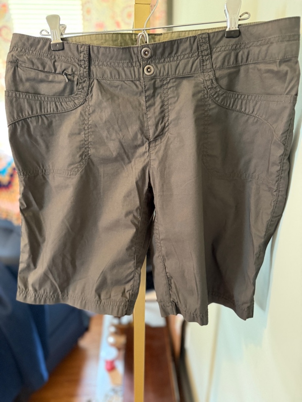 REI hiking shorts Olive Green size 12
